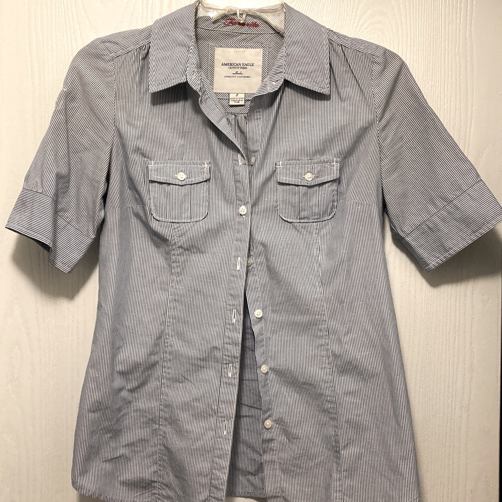 American Eagle Outfitters short sleeved button down
